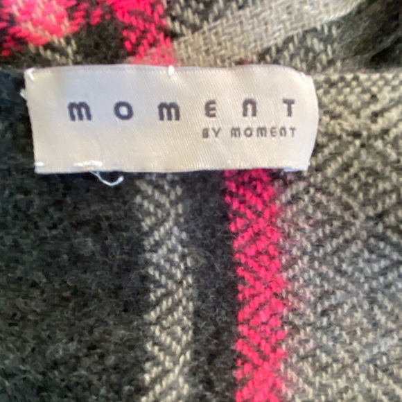 Moment by Moment scarf - Picture 7 of 8